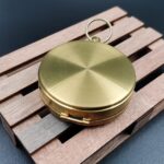 Компас металлический цвет золото — изображение 4